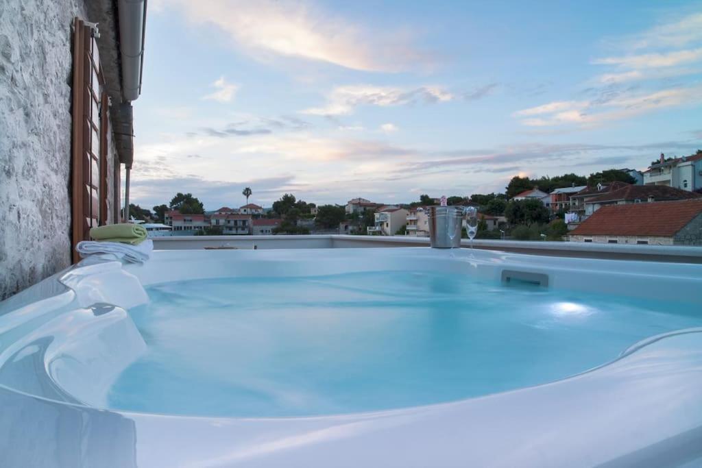 Luxury Stone House Amfora Apartment Razanj Exterior photo