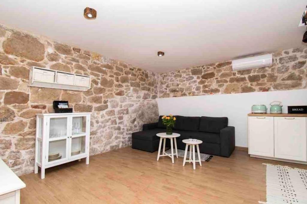 Luxury Stone House Amfora Apartment Razanj Exterior photo